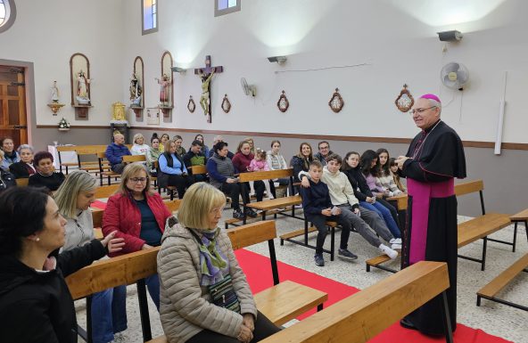 Coto Ríos y Buruchel nuevas paradas de la Visita Pastoral