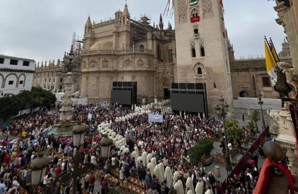 Ya es beato el padre José Torres Padilla, cofundador de la Compañía de las Hermanas de la Cruz