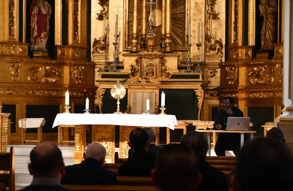 Los sacerdotes diocesanos celebran su tradicional retiro de Adviento por Vicarías