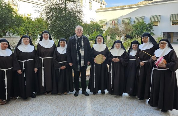 El Pastor diocesano visita los monasterios de vida contemplativa para felicitar la Navidad a las consagradas