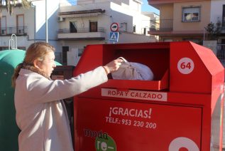 Cáritas recicló más de 995 toneladas de ropa y calzado en la provincia de Jaén el pasado año