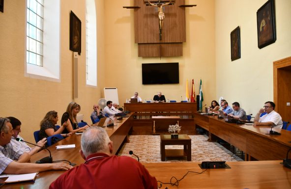La curia se reúne para cerrar el curso del discipulado y la esperanza