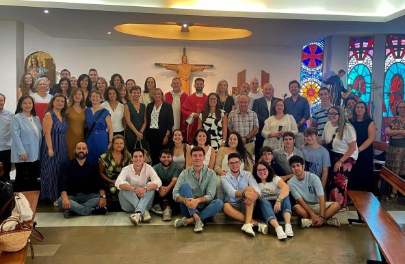 Alumnos y profesores universitarios ponen el nuevo curso ante el altar del Señor