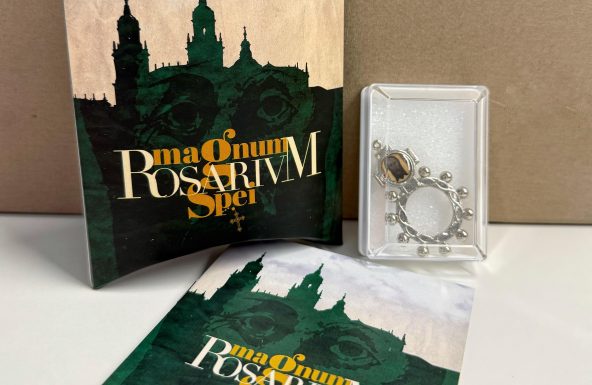 Ya están a la venta los rosarios de la Magna