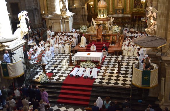Cuatro años después, la Iglesia de Jaén celebra con gozo la ordenación de dos nuevos sacerdotes
