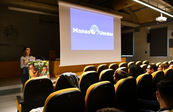 Manos Unidas Jaén presenta «El libro de los abrazos», un documental que pone rostro a la esperanza frente al trabajo infantil