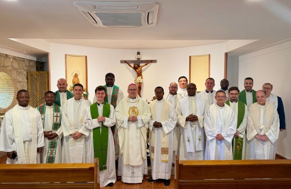 Oración, fraternidad y formación en la primera convivencia del clero joven