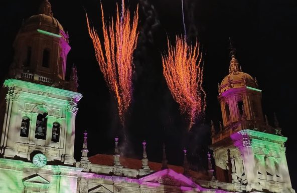 Iglesia en Jaén 717: Jaén escribe una página histórica con su Rosario Magno