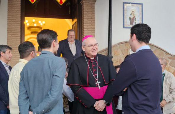 Monseñor Chico Martínez continúa su Visita Pastoral en la parroquia de San Amador y Santa Ana de Martos