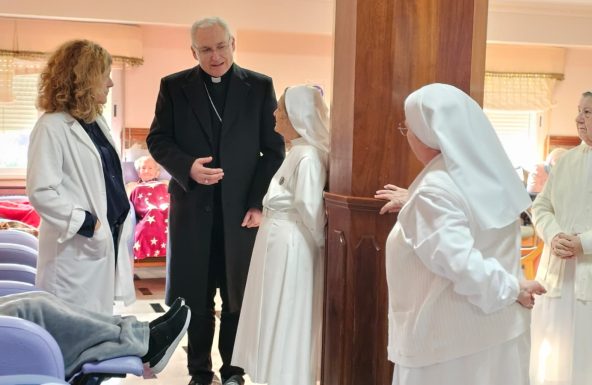 El Obispo se encuentra con las comunidades religiosas de Martos durante su Visita Pastoral