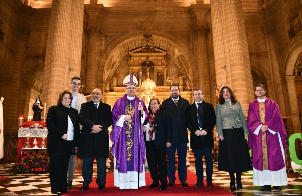 Vedruna conmemora 200 años con una Misa de acción de gracias en la Catedral