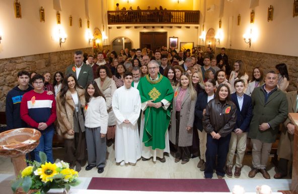 Confirmaciones en la Santa Cruz de Linares