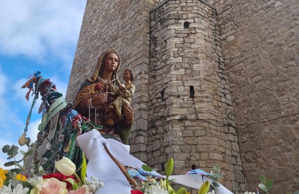 Torredonjimeno se vuelca con la llegada de la Virgen de la Cabeza en una histórica Misión Mariana 