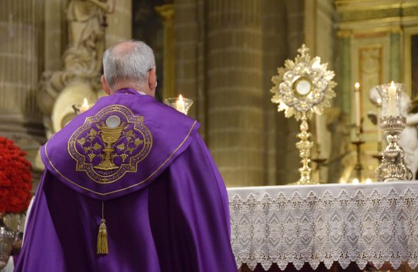 Adoración, oración y reconciliación en las 24 horas para el Señor