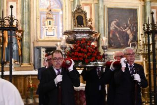 Con la procesión claustral del Santo Rostro concluye, un año más, su triduo