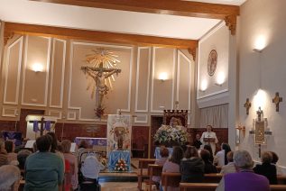 Las Trinitarias de Fuente del Rey reciben a la Virgen de la Cabeza Peregrina