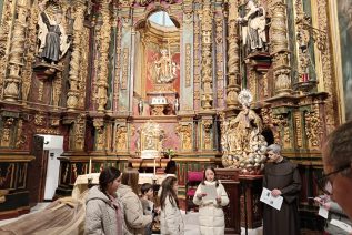 Los niños de Primera Comunión de La Carolina peregrinan a Úbeda en el Año Jubilar Sanjuanista