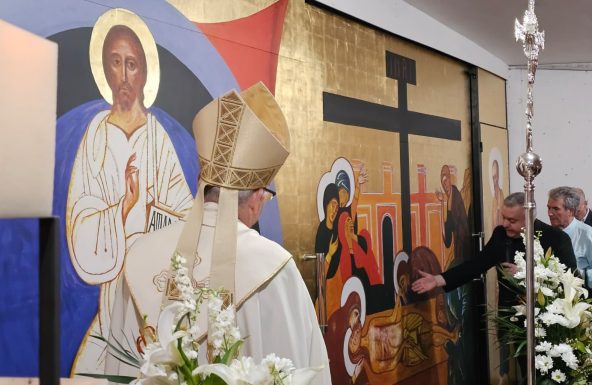 El Obispo bendice la ampliación del columbario de la parroquia de San Pedro Poveda de Jaén