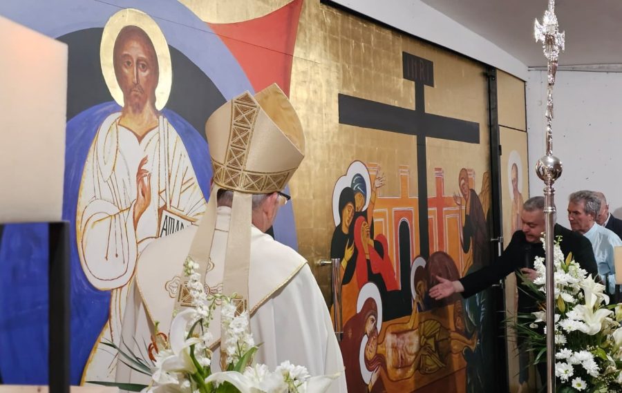 El Obispo bendice la ampliación del columbario de la parroquia de San Pedro Poveda de Jaén