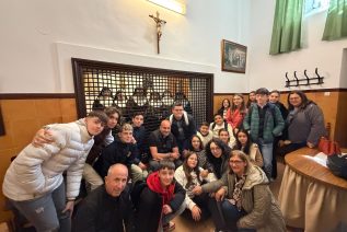 Los jóvenes de Confirmación de Santisteban vivieron un intenso Lunes Santo en Jaén