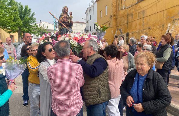 La Virgen de la Cabeza Peregrina visita Larva