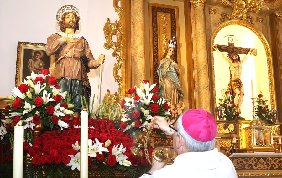 El Obispo preside la celebración de San Isidro Labrador en Puente de Génave