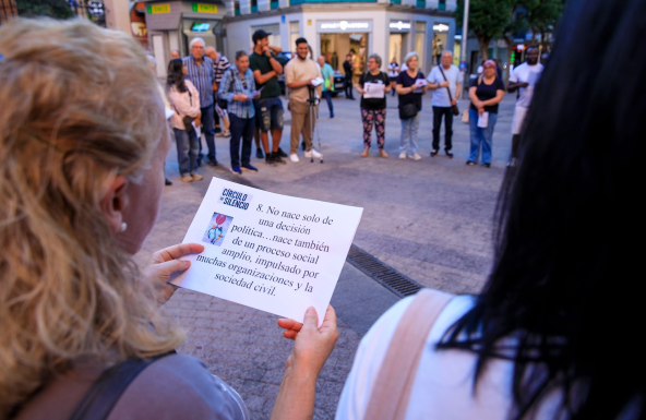 LA HOAC ORGANIZA EL CÍRCULO DE SILENCIO DEDICADO A LA REGULARIZACIÓN DE PERSONAS MIGRANTES: “PARTICIPAR PARA TRANSFORMAR”