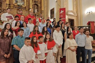Veinticuatro jóvenes y adultos reciben los dones del Espíritu Santo en Cazorla