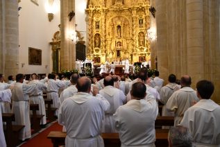 El presbiterio diocesano celebra San Juan de Ávila, patrón del clero español, en Úbeda