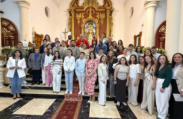 Veintiún jóvenes reciben el Sacramento de la Confirmación en la parroquia de Carchelejo