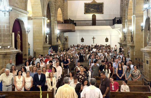 Cuarenta fieles de las parroquias de San Juan Bautista y San Isidoro de Úbeda reciben el Sacramento de la Confirmación